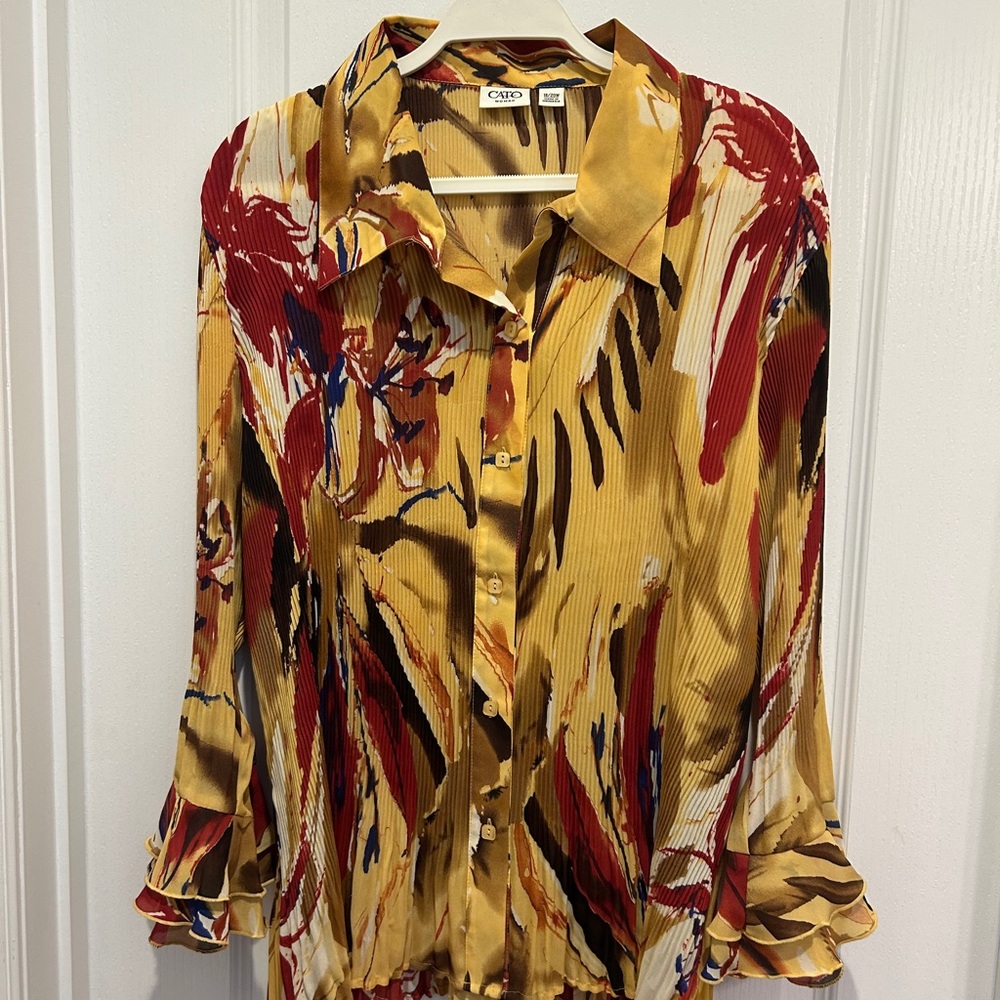CATO SIZE  18/20W Gold and Red Shirt with Notched Collar